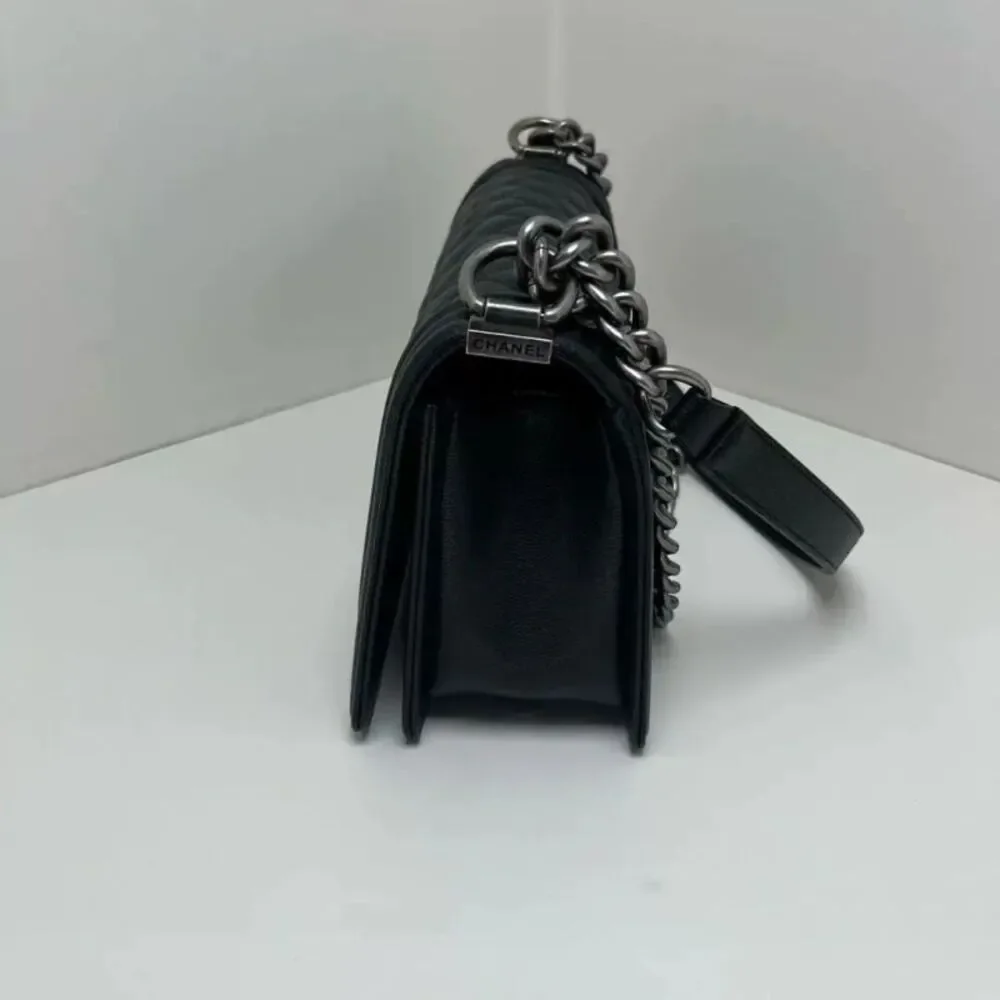 CHANEL brand color